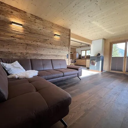 Tatil Evi Natururlaub Im Premium Laerchenchalet Naturjuwels Weissensee, By Fewo-plan *